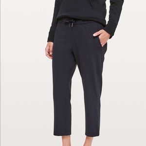 On The Fly Cropped Navy pants (not woven)